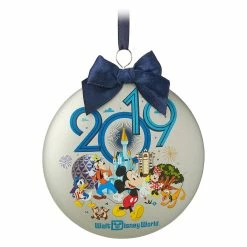 Flash Sale ???? Disney Blown Glass Ornament - 2019 Dated - Mickey And Friends ????