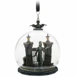 Brand new ???? Disney Globe Ornament - Haunted Mansion - Ghost Host ????